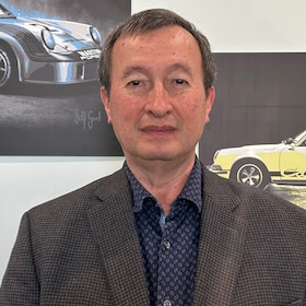 Staff member Bobby L. from 1010333eb99c