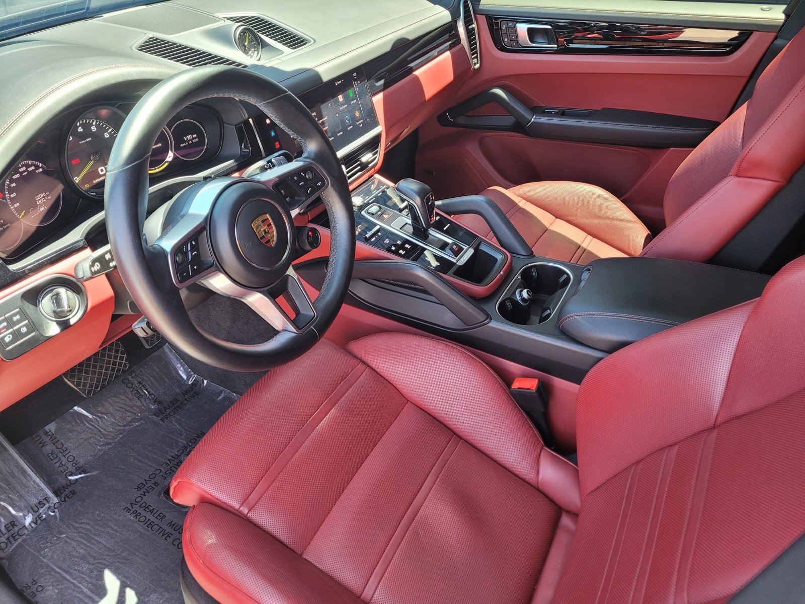 2022 Porsche Cayenne E-Hybrid Coupe photo 4
