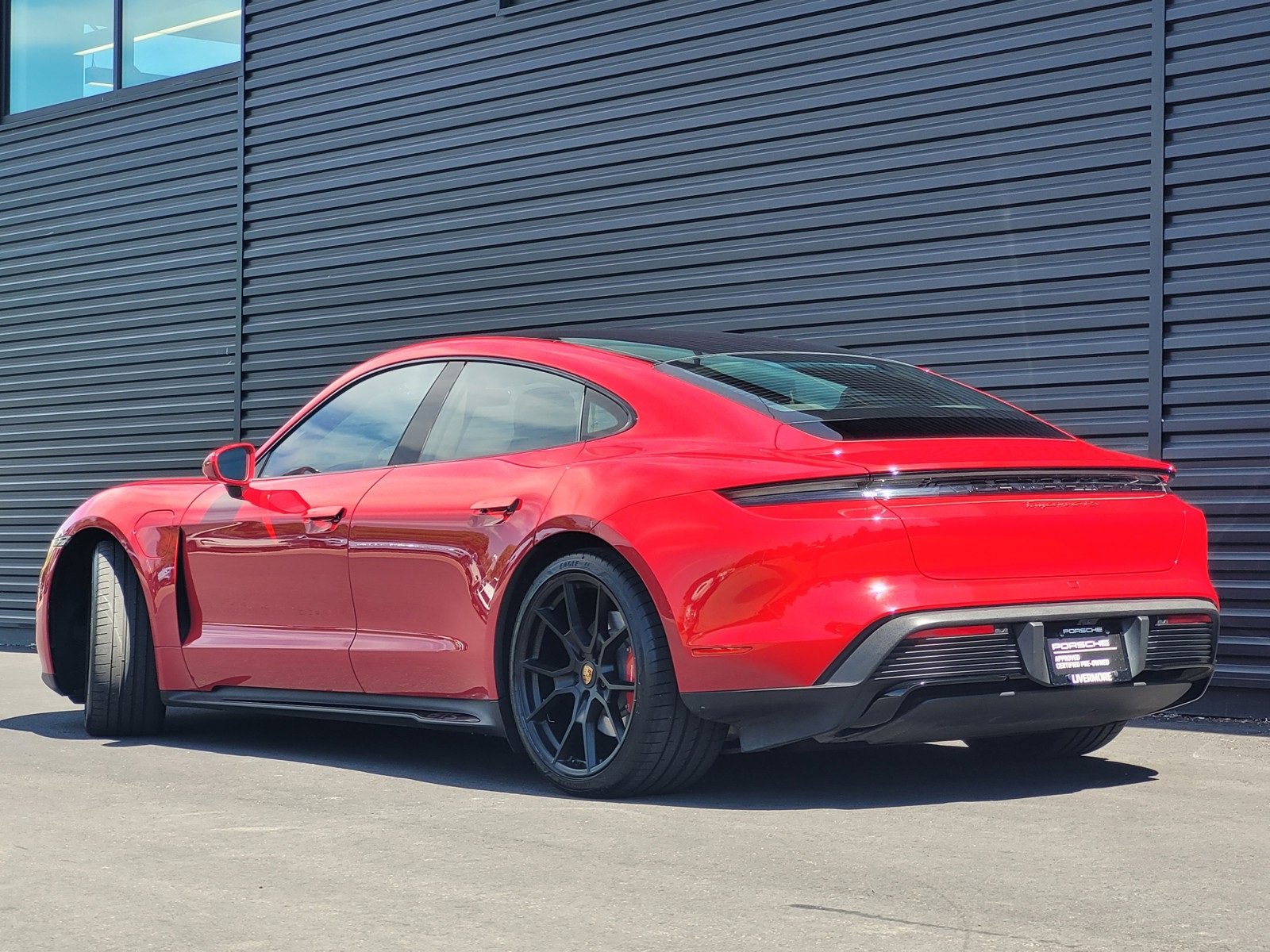 2023 Porsche Taycan GTS photo 3
