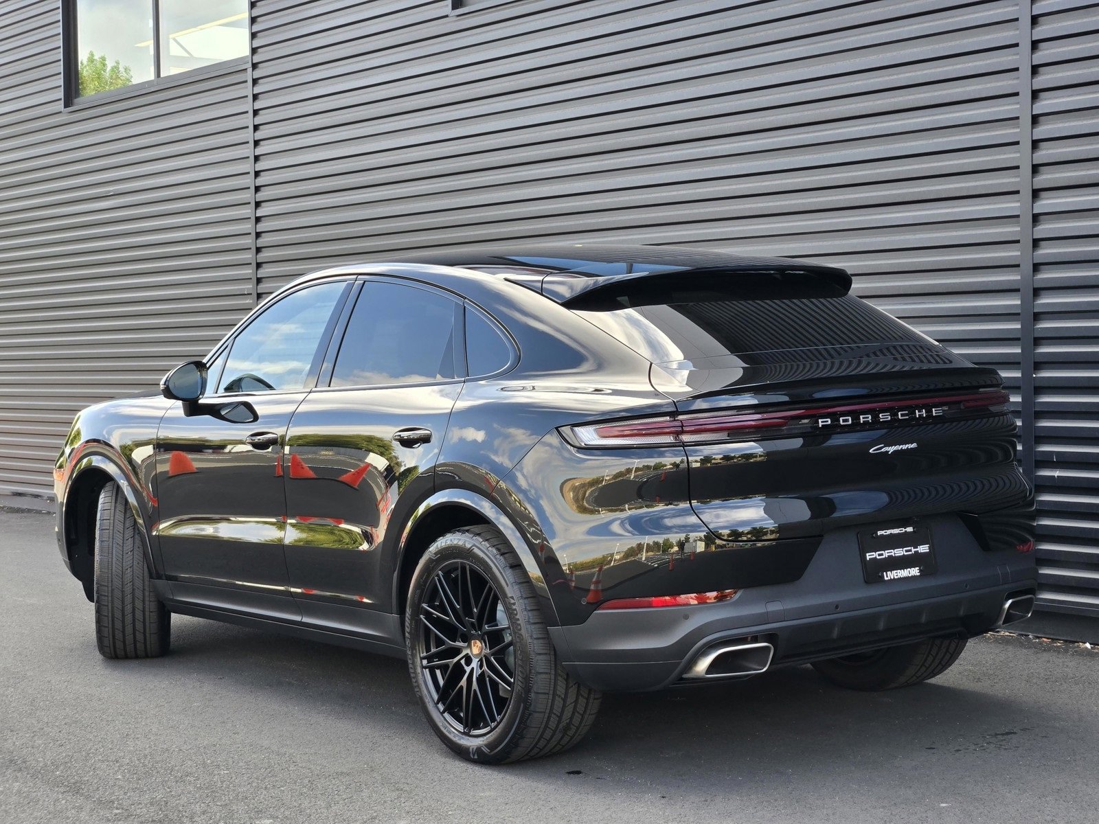 2026 Porsche Cayenne Coupe photo 3