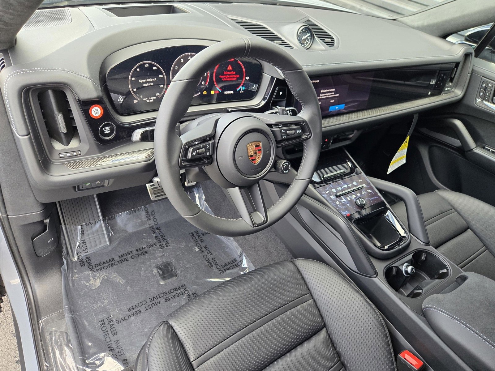 2026 Porsche Cayenne Coupe GTS photo 4