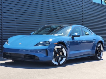 2025 Porsche Taycan 4 4dr Car