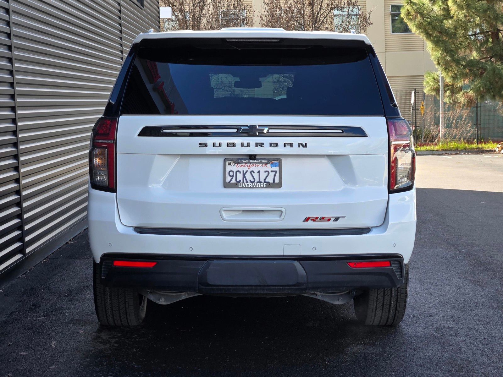 2023 Chevrolet Suburban RST photo 5