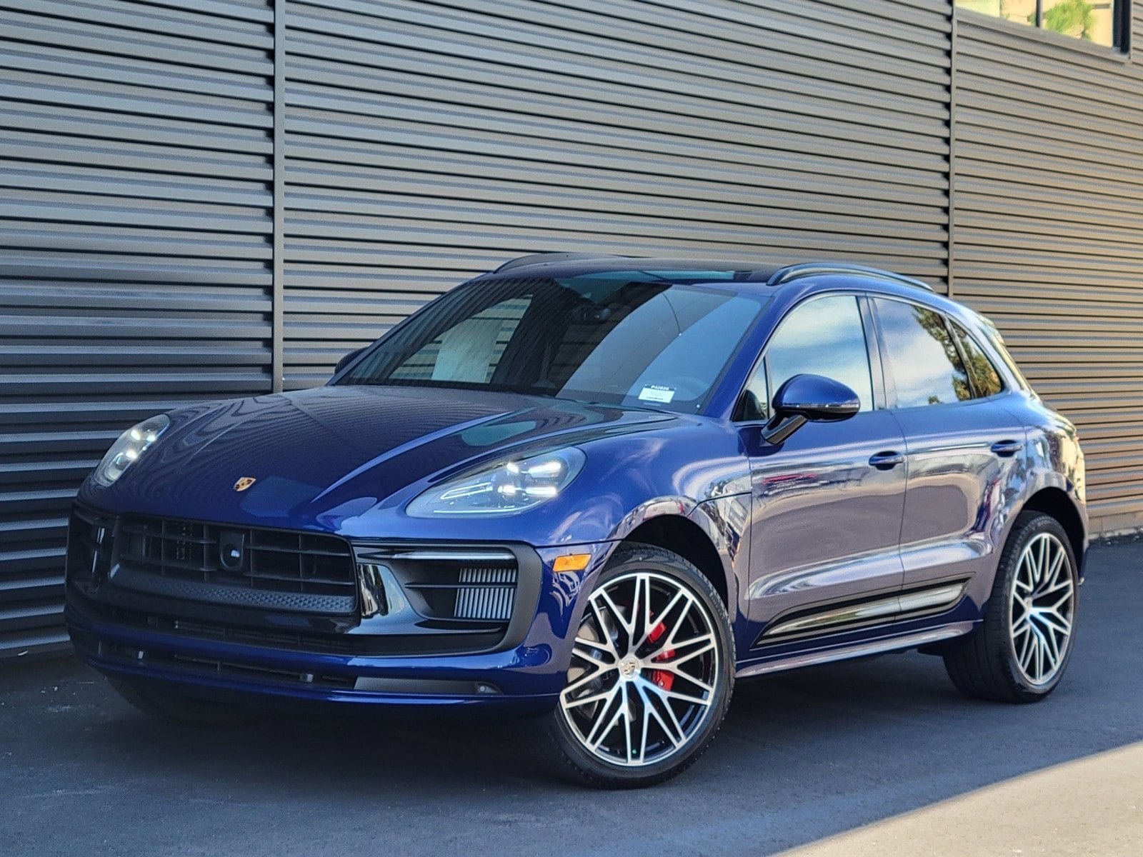 2025 Porsche Macan S
