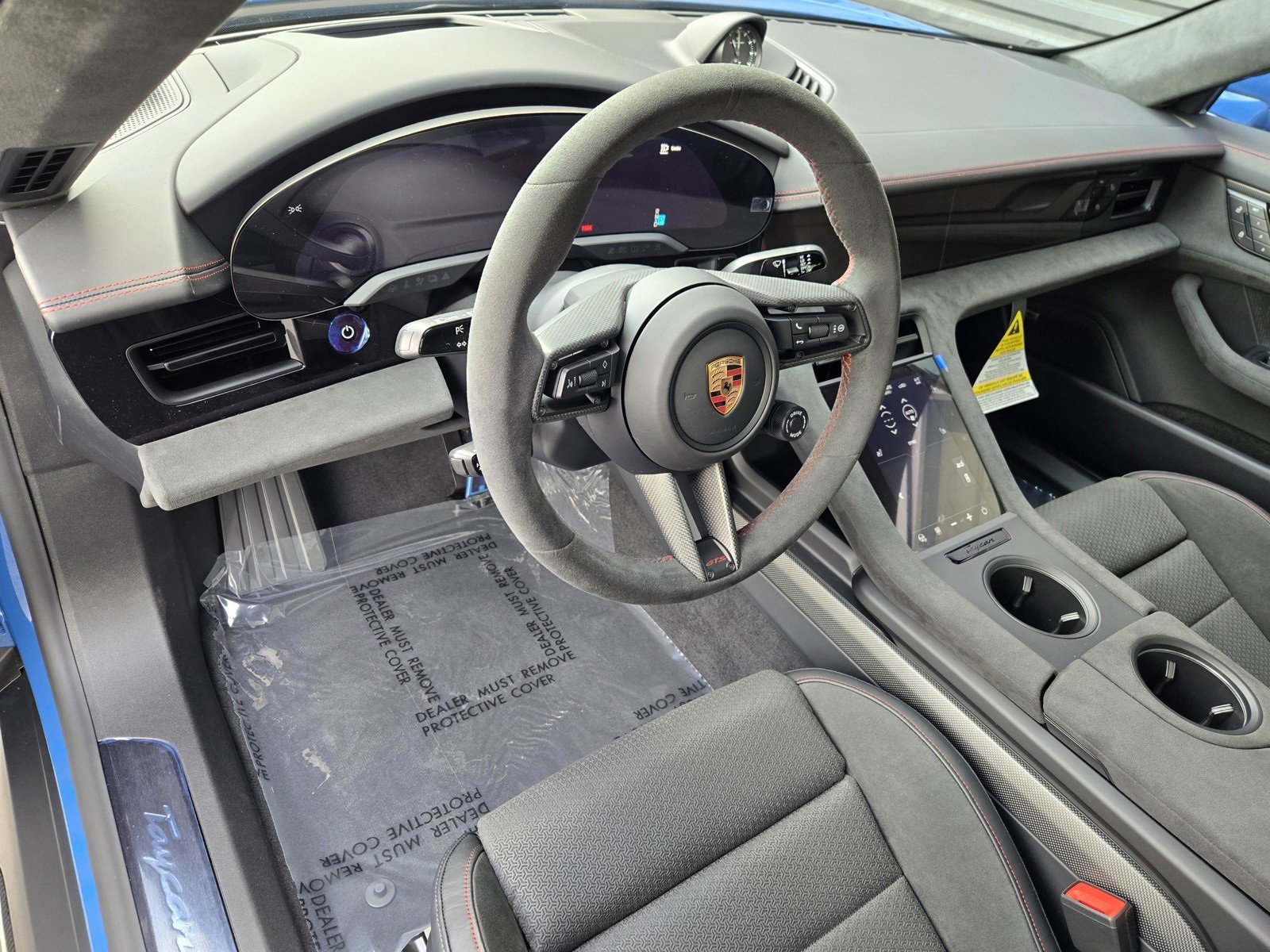 2026 Porsche Taycan GTS photo 4
