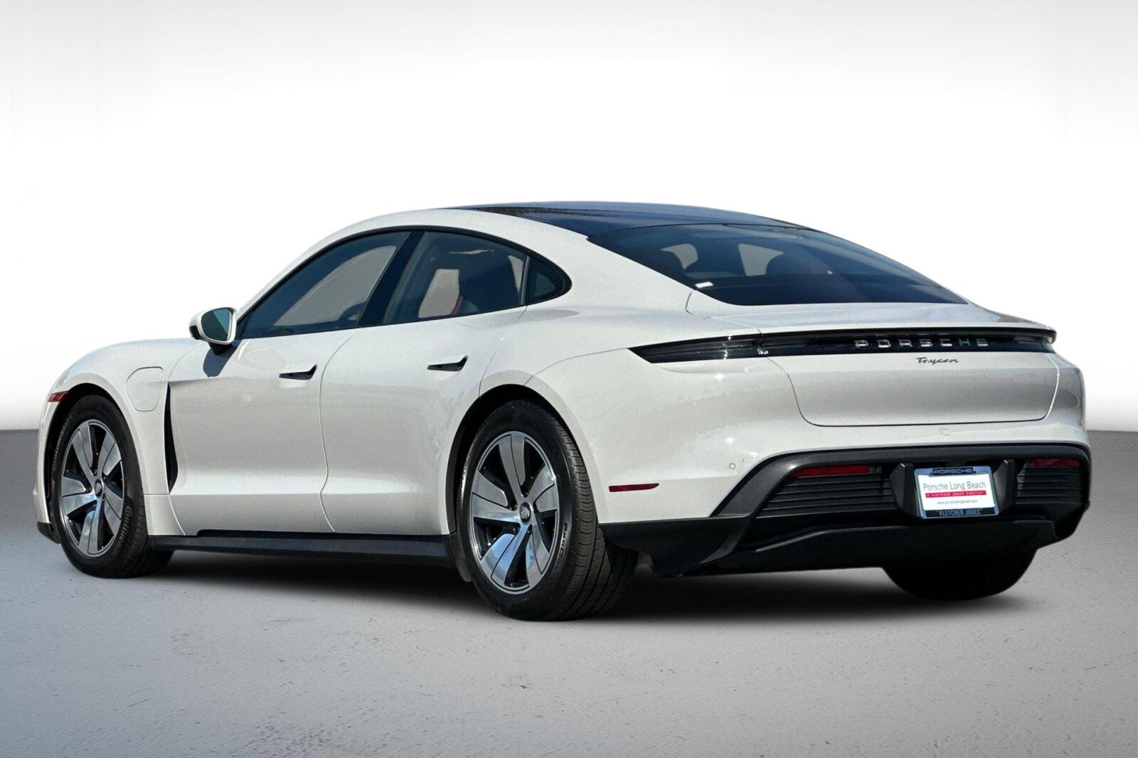 2023 Porsche Taycan photo 3