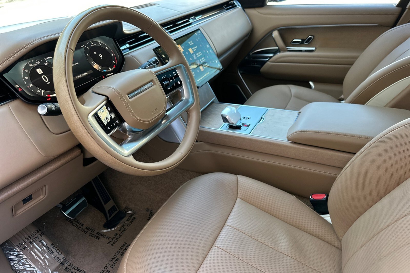 2024 Land Rover Range Rover SV photo 4