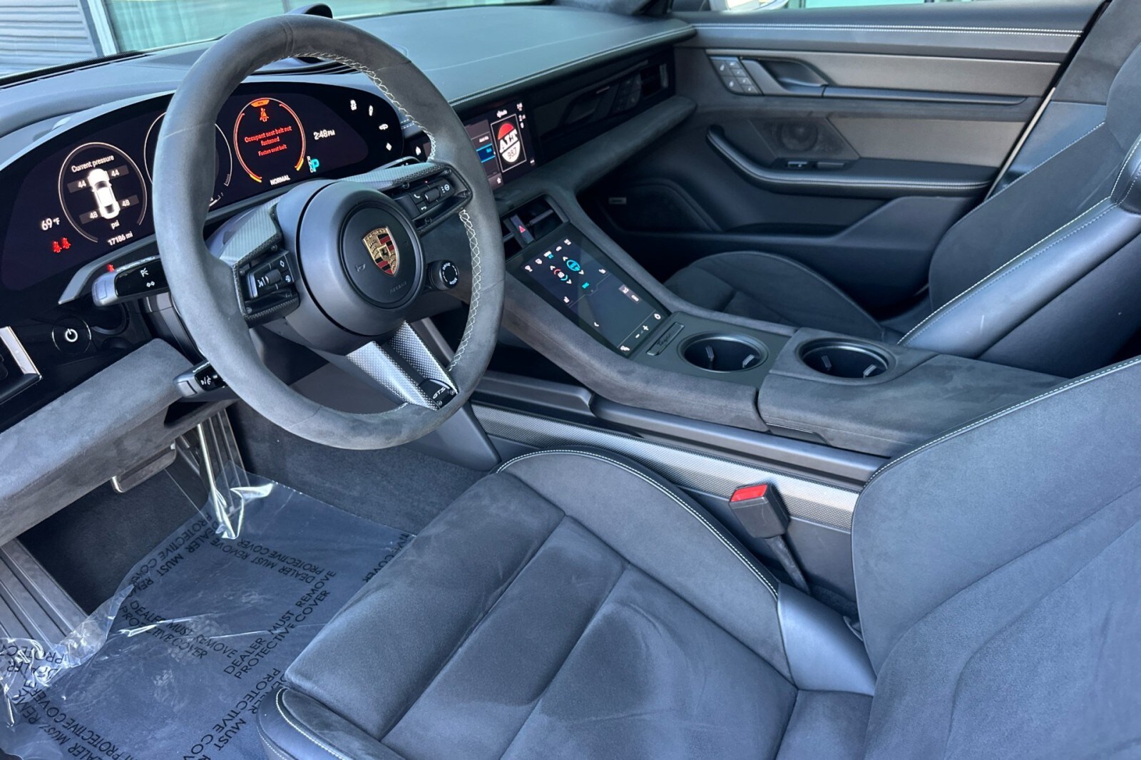 2022 Porsche Taycan GTS photo 4