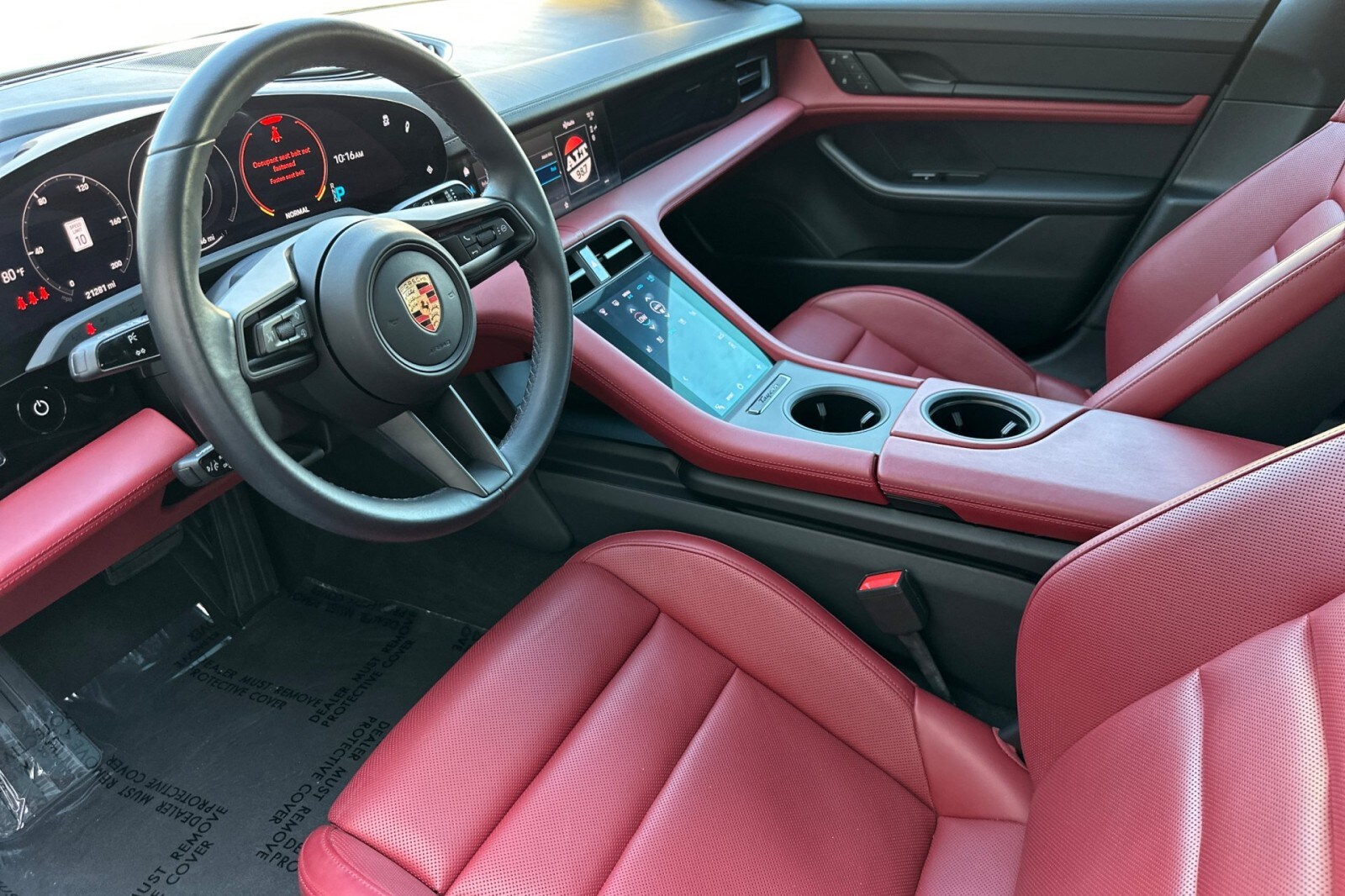 2023 Porsche Taycan photo 4