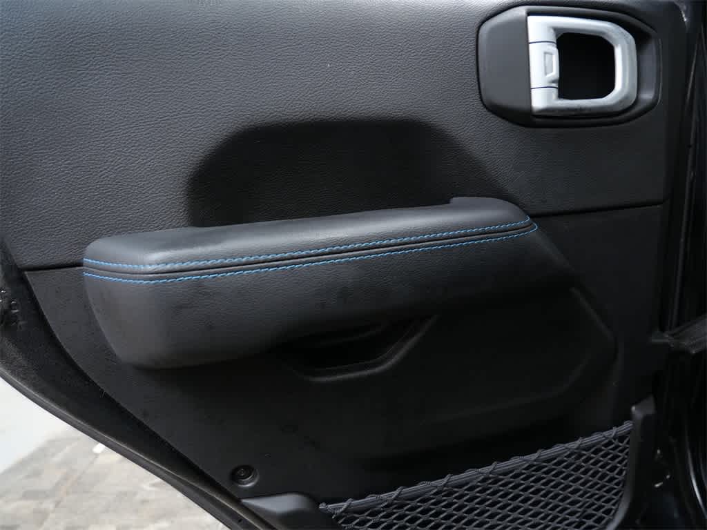 Thumbnail: 2022 Jeep Wrangler - 14