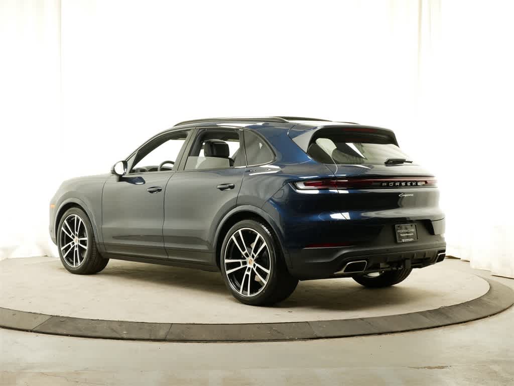 Thumbnail: 2025 Porsche Cayenne - 3