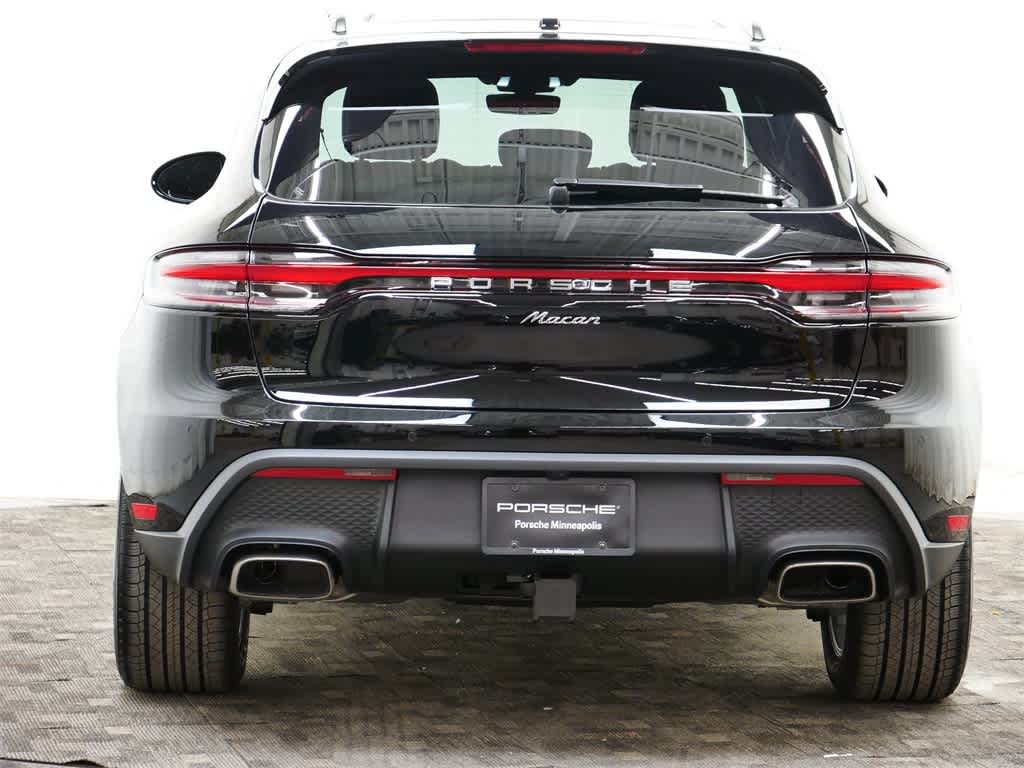 Thumbnail: 2026 Porsche Macan - 6