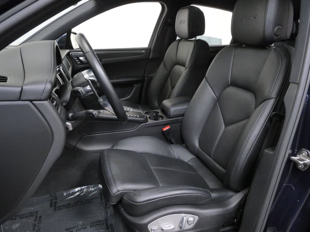 Thumbnail: 2017 Porsche Macan - 3