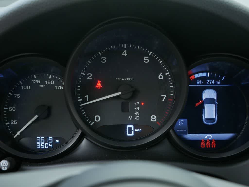 Thumbnail: 2025 Porsche Macan - 26