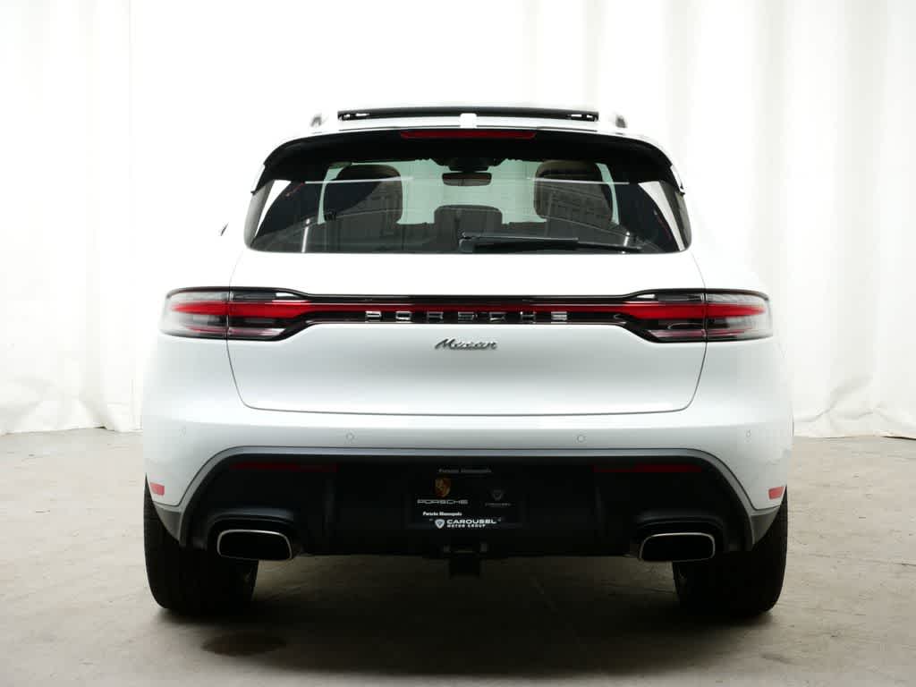 Thumbnail: 2025 Porsche Macan - 6