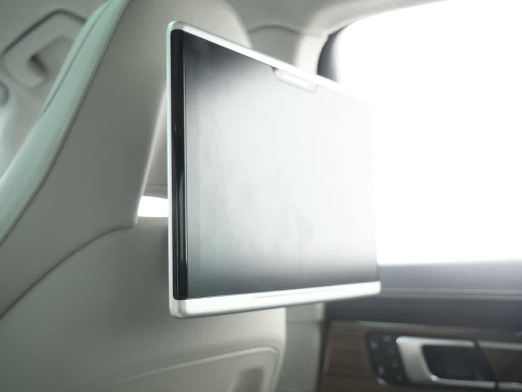 Thumbnail: 2017 Porsche Panamera - 19