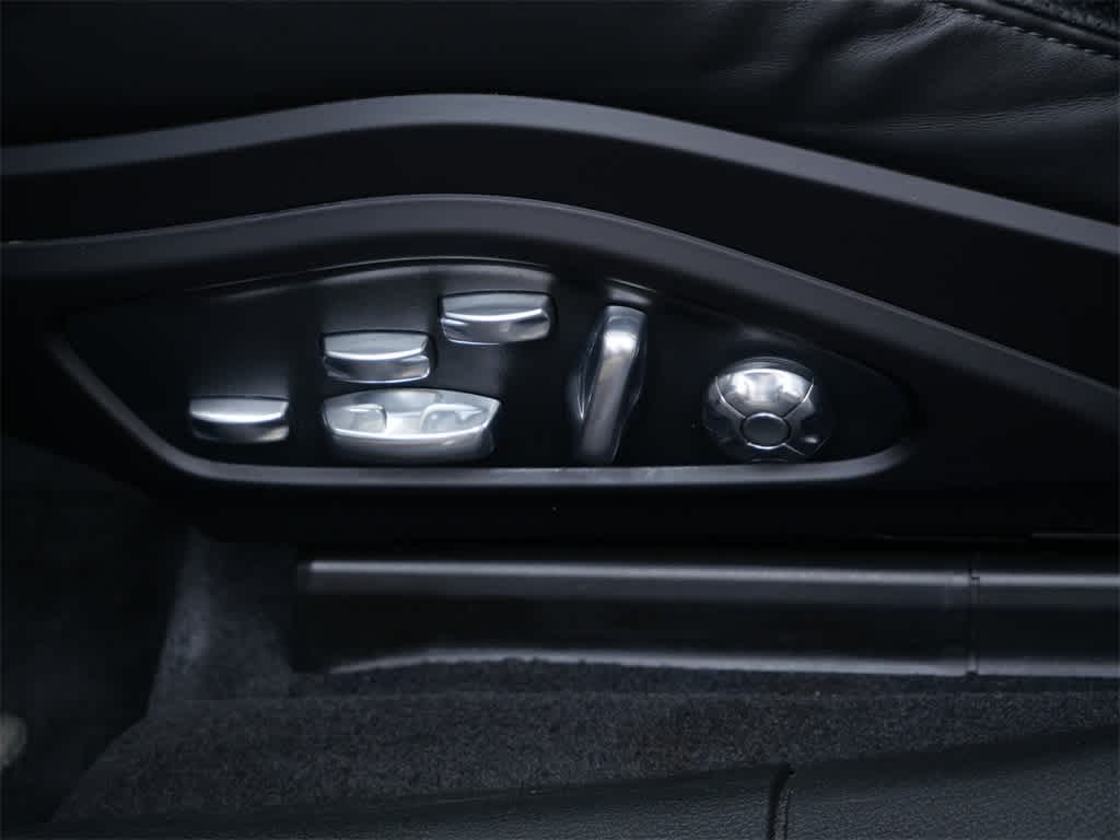 Thumbnail: 2018 Porsche Panamera - 12