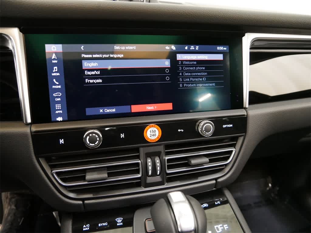 Thumbnail: 2025 Porsche Macan - 20