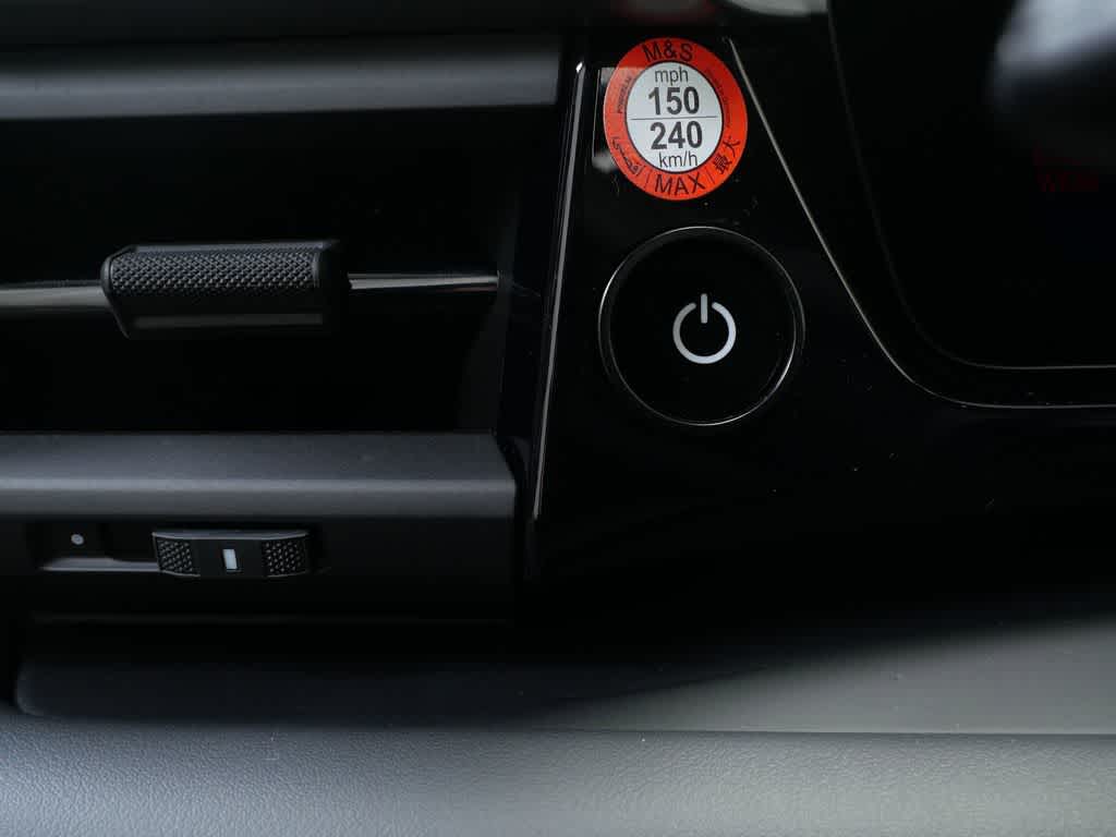 Thumbnail: 2024 Porsche Macan - 18