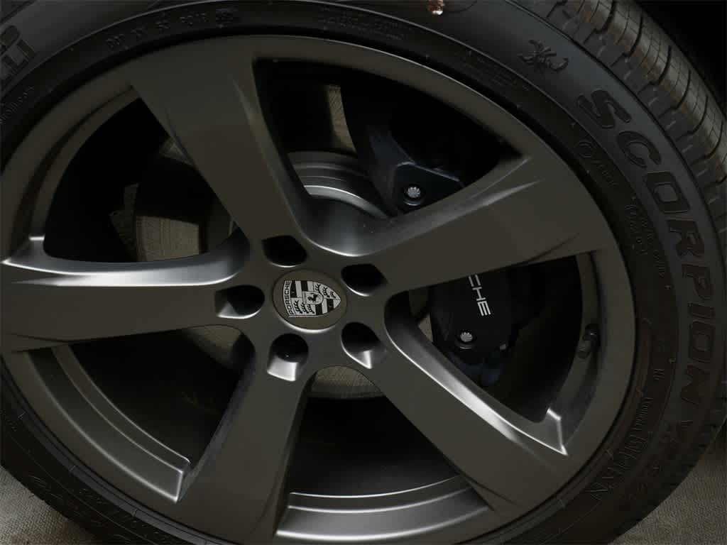 Thumbnail: 2025 Porsche Macan - 11