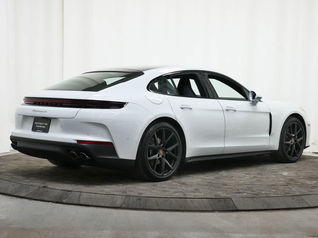 Thumbnail: 2026 Porsche Panamera - 7