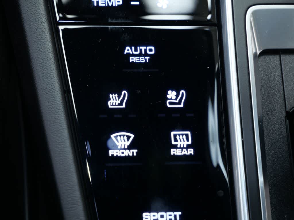 Thumbnail: 2023 Porsche Cayenne - 28