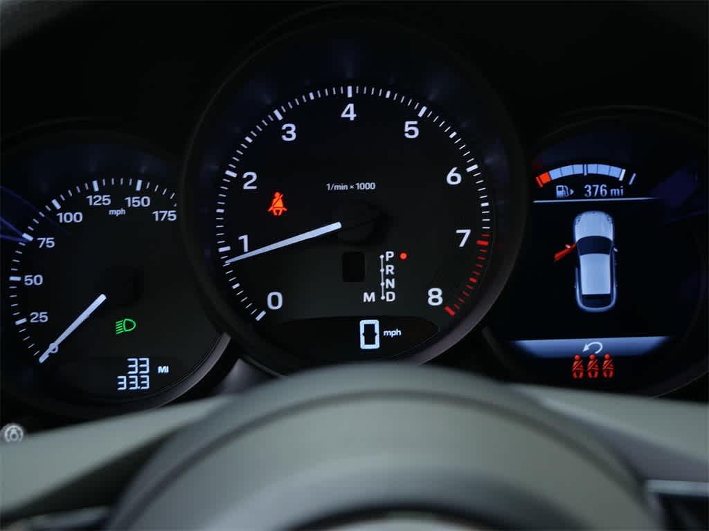 Thumbnail: 2026 Porsche Macan - 28