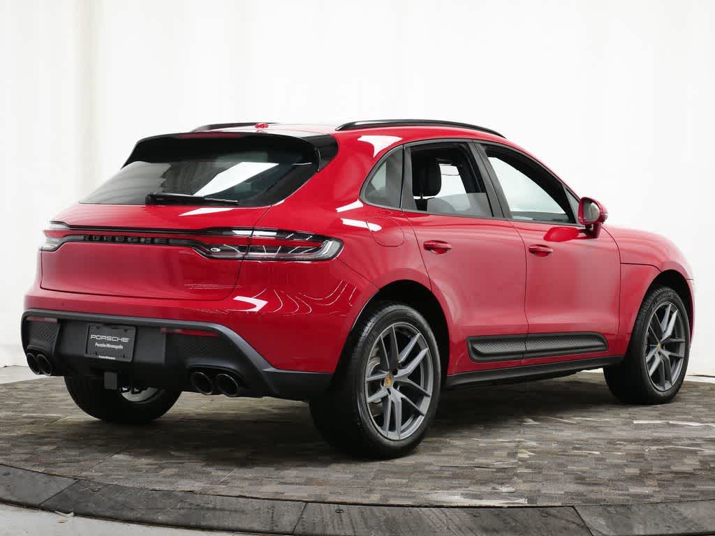 Thumbnail: 2026 Porsche Macan - 7