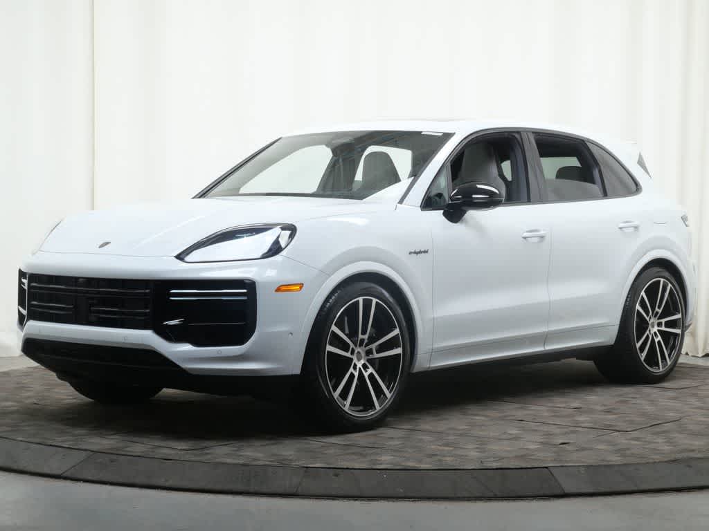 Thumbnail: 2026 Porsche Cayenne - 1