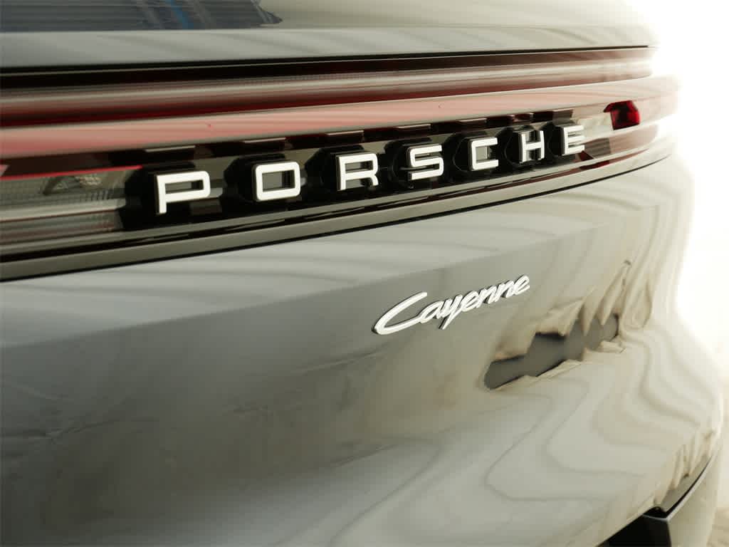 Thumbnail: 2025 Porsche Cayenne - 7