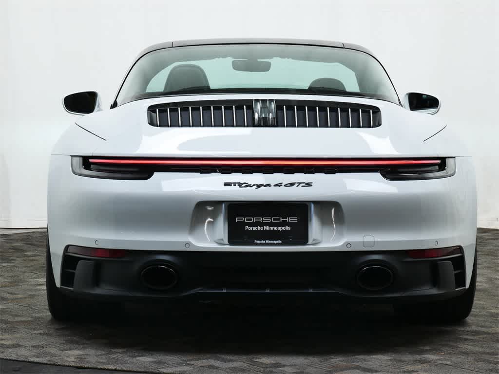 Thumbnail: 2023 Porsche 911 - 6