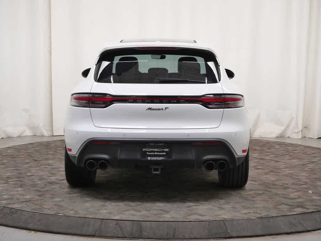 Thumbnail: 2023 Porsche Macan - 6