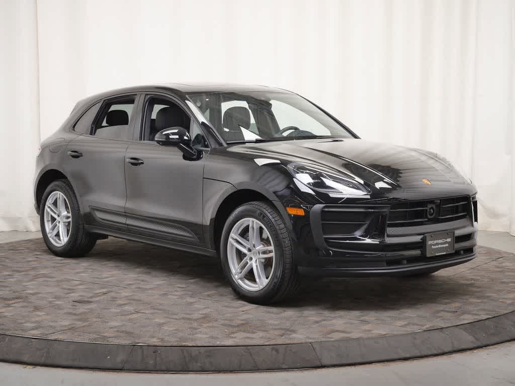 Thumbnail: 2025 Porsche Macan - 9