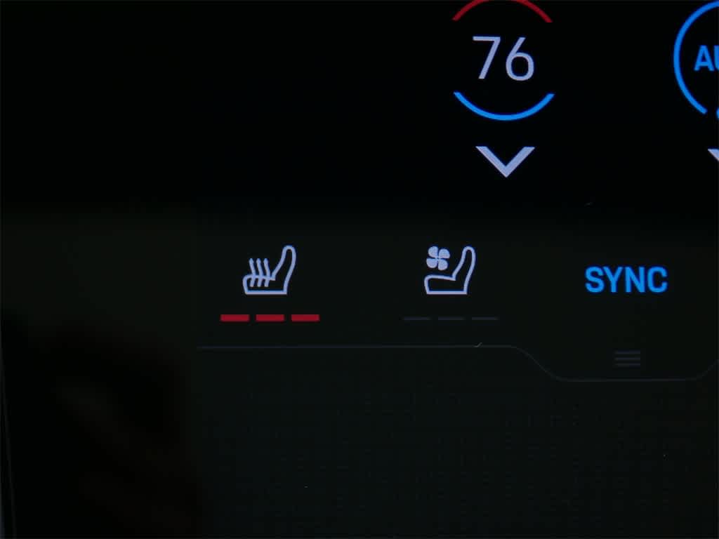 Thumbnail: 2026 Porsche Taycan - 26