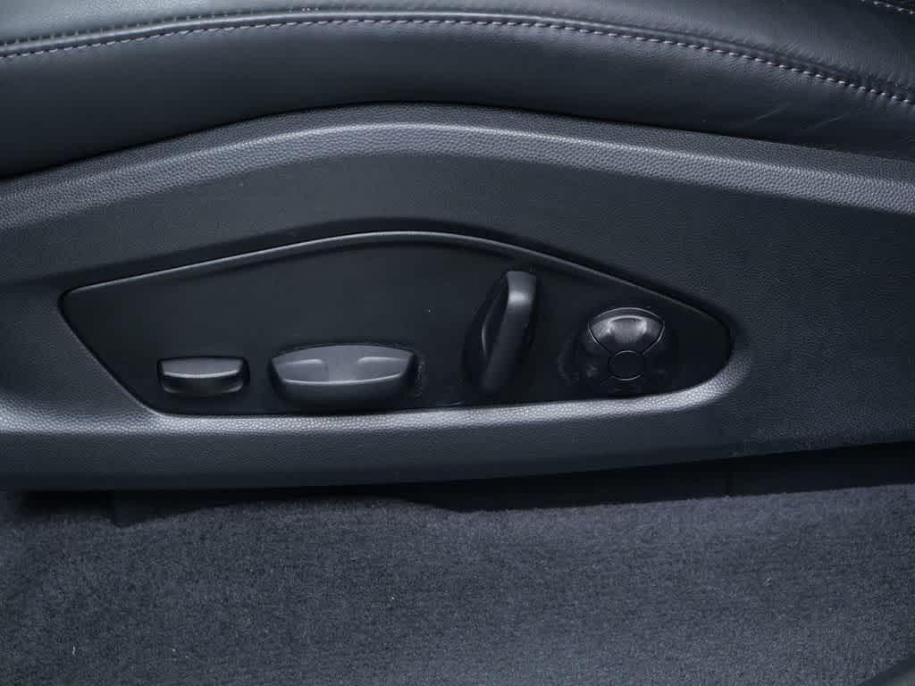 Thumbnail: 2024 Porsche Macan - 13