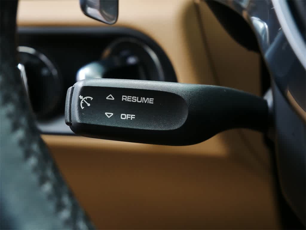 Thumbnail: 2018 Porsche Macan - 19