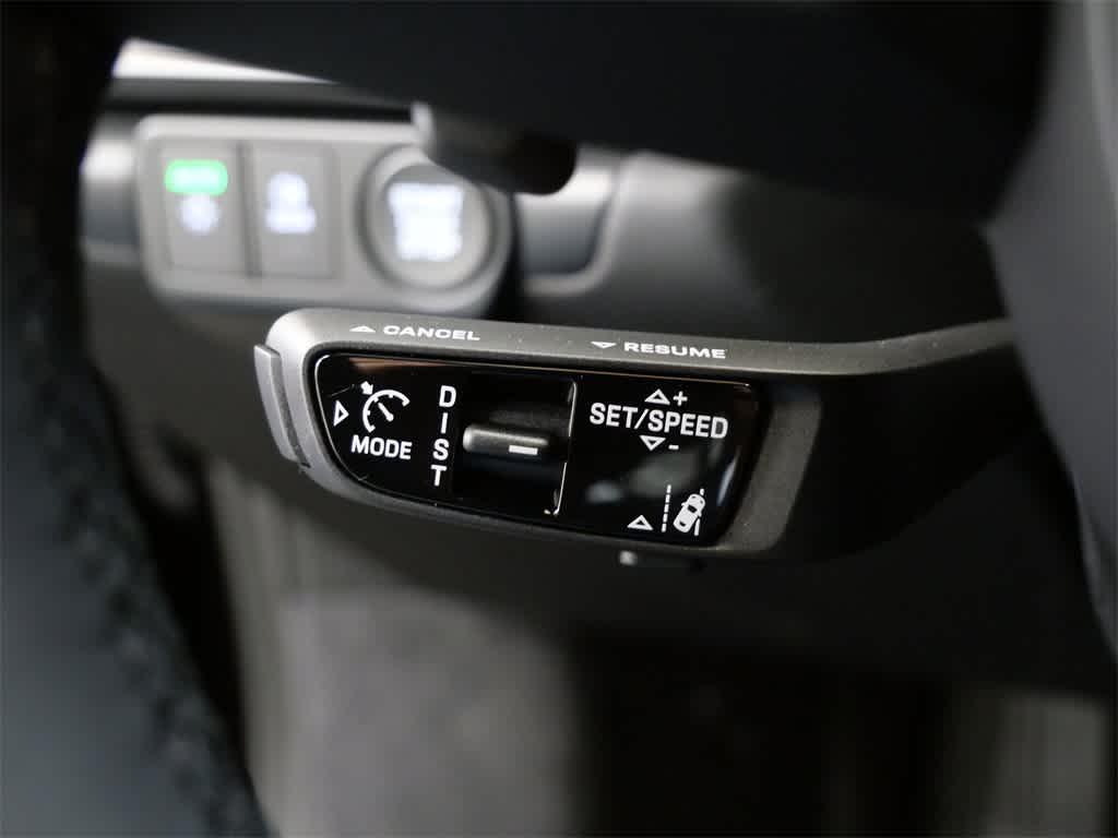 Thumbnail: 2025 Porsche 911 - 24