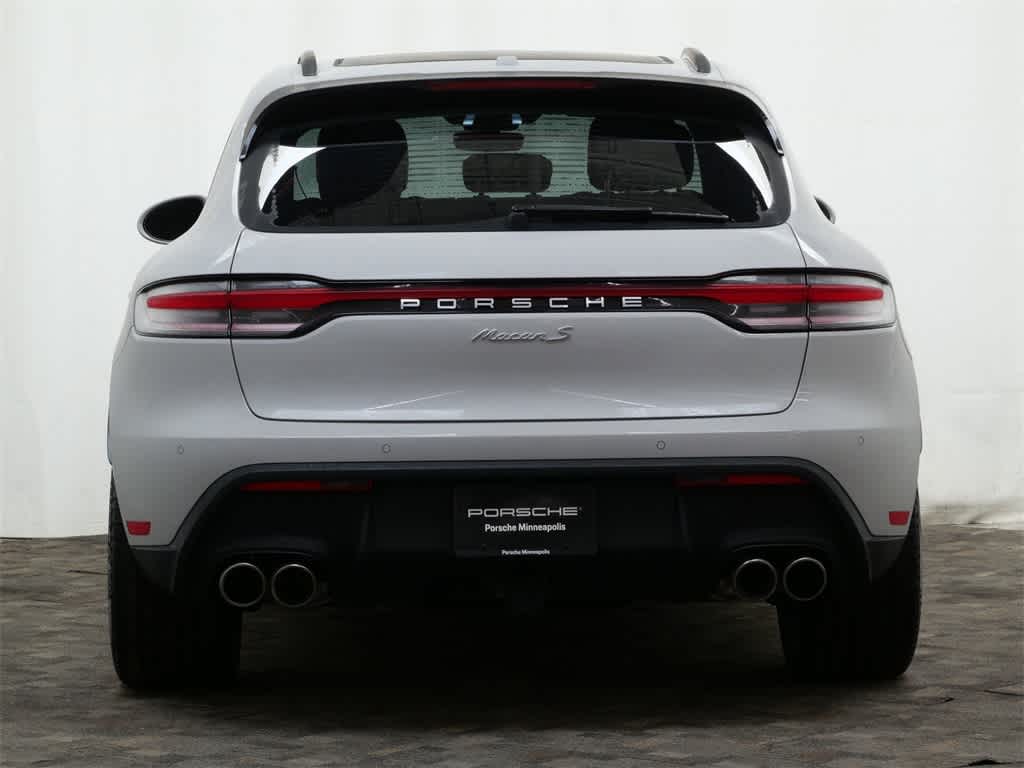 Thumbnail: 2026 Porsche Macan - 6