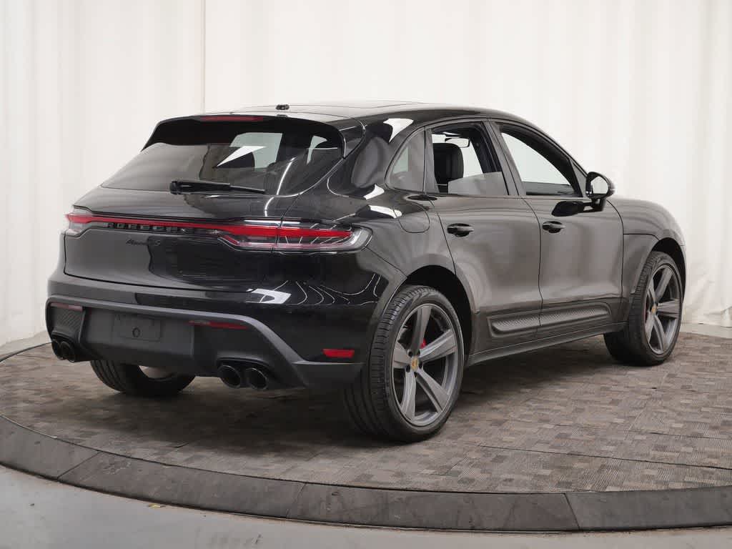 Thumbnail: 2023 Porsche Macan - 7