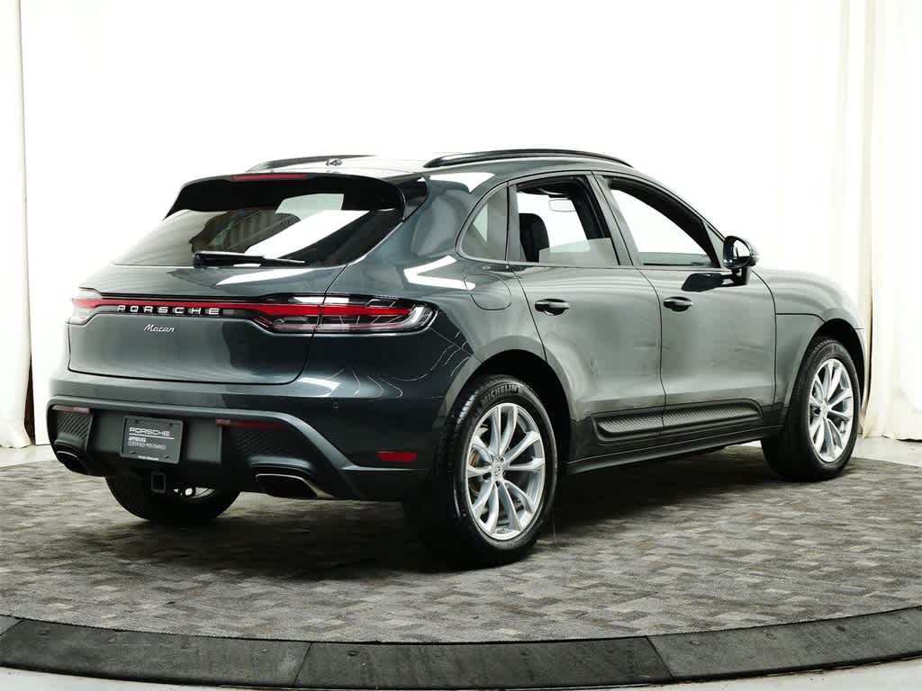 Thumbnail: 2025 Porsche Macan - 7