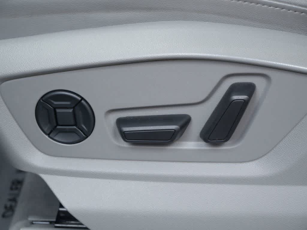 Thumbnail: 2021 Audi Q7 - 12