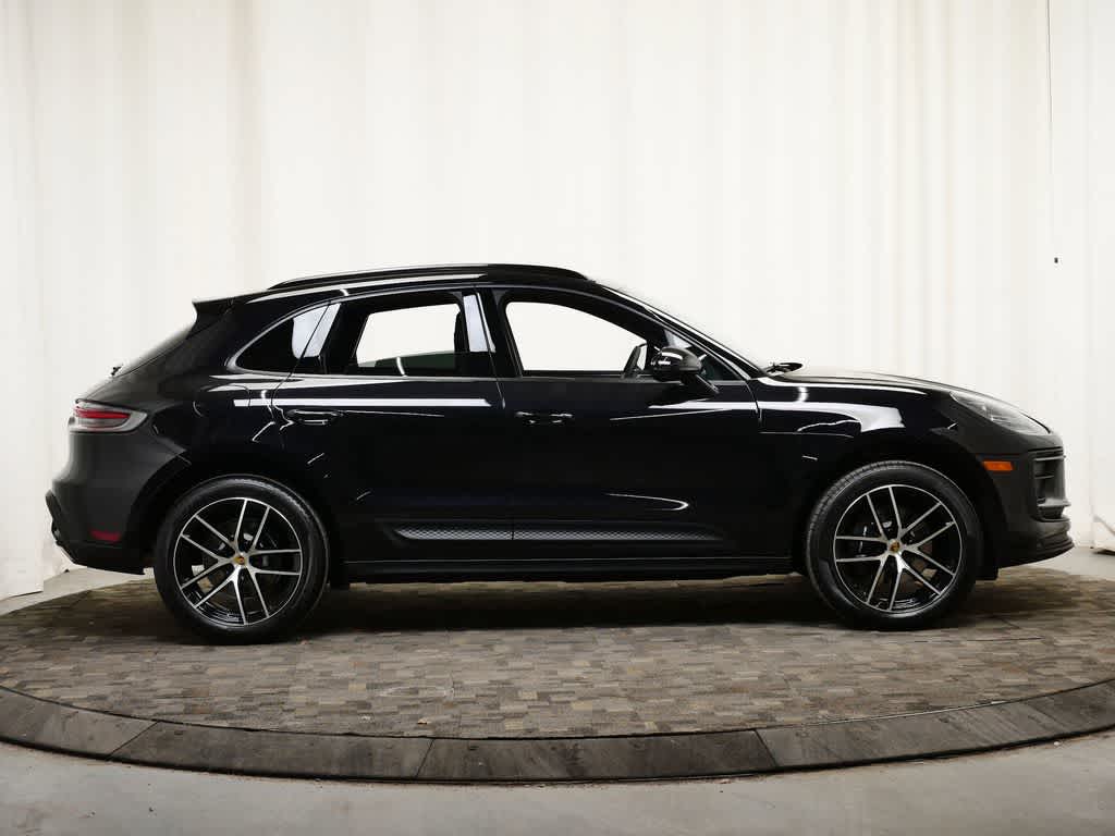 Thumbnail: 2026 Porsche Macan - 8