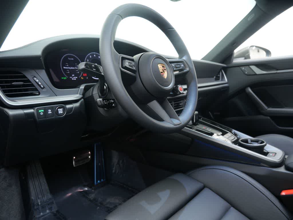 Thumbnail: 2026 Porsche 911 - 4