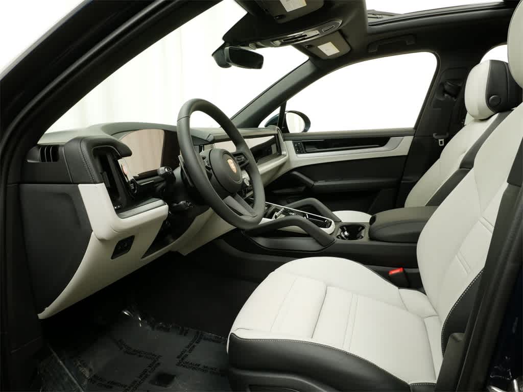 Thumbnail: 2025 Porsche Cayenne - 4