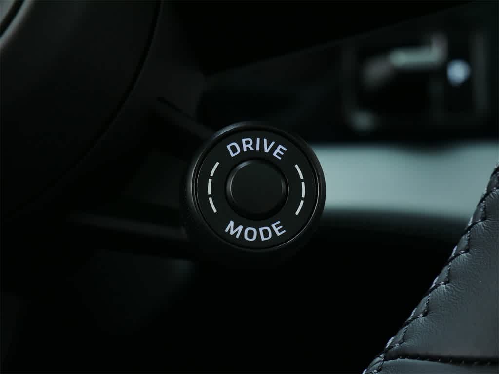 Thumbnail: 2026 Porsche Taycan - 24