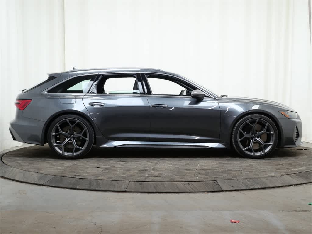 Thumbnail: 2026 Audi RS 6 - 8