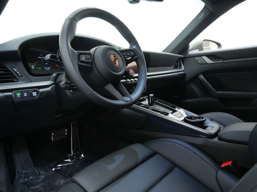 Thumbnail: 2026 Porsche 911 - 4