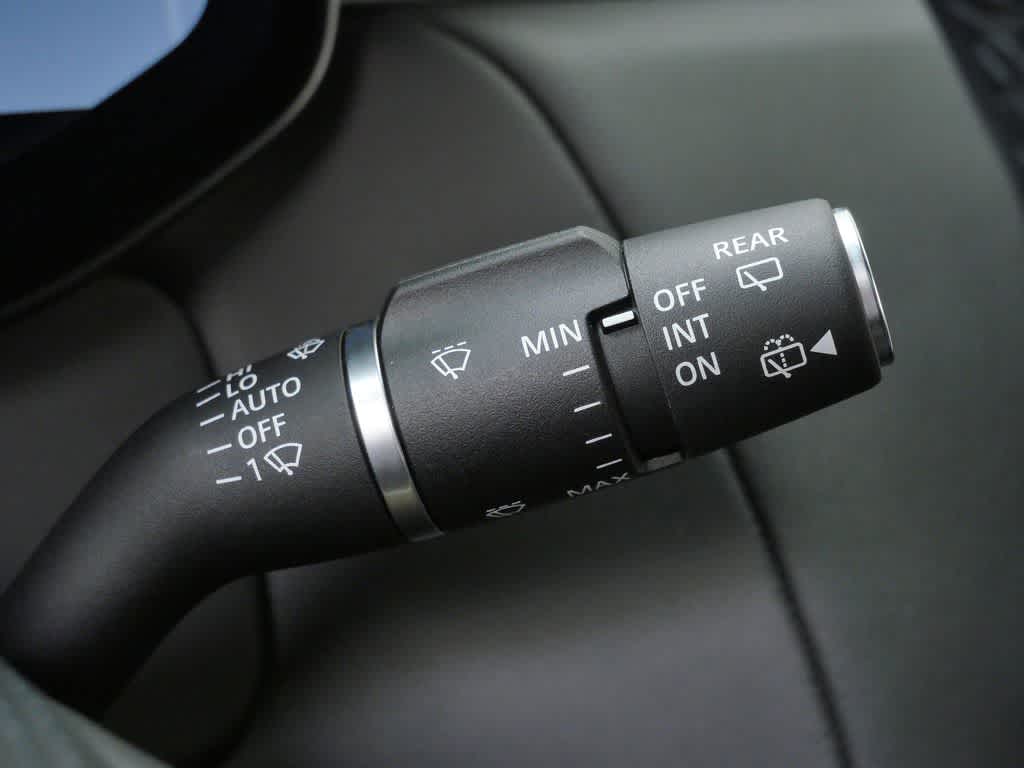 Thumbnail: 2024 Land Rover Range Rover Sport - 24