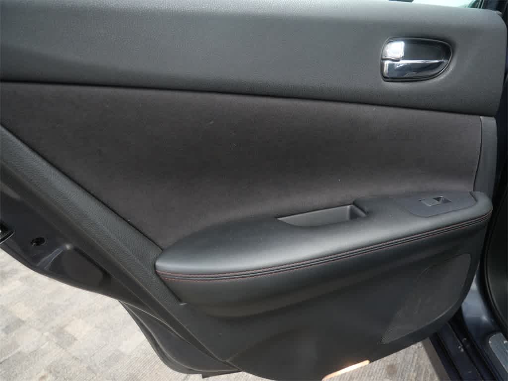 Thumbnail: 2013 Nissan Maxima - 13