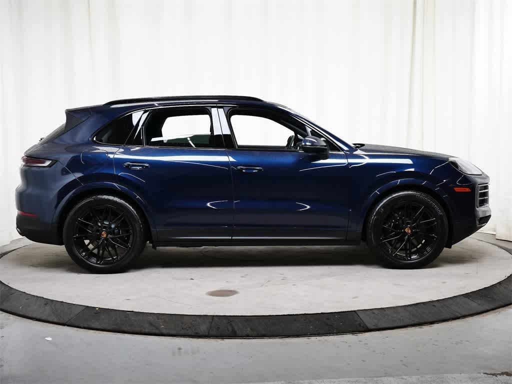 Thumbnail: 2025 Porsche Cayenne - 9